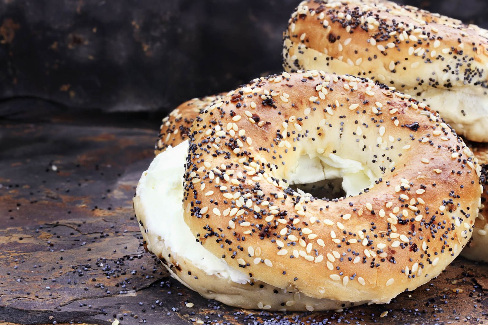 Ensuring Safety with Bagel Slicers: Micro-Guide on Proper Usage