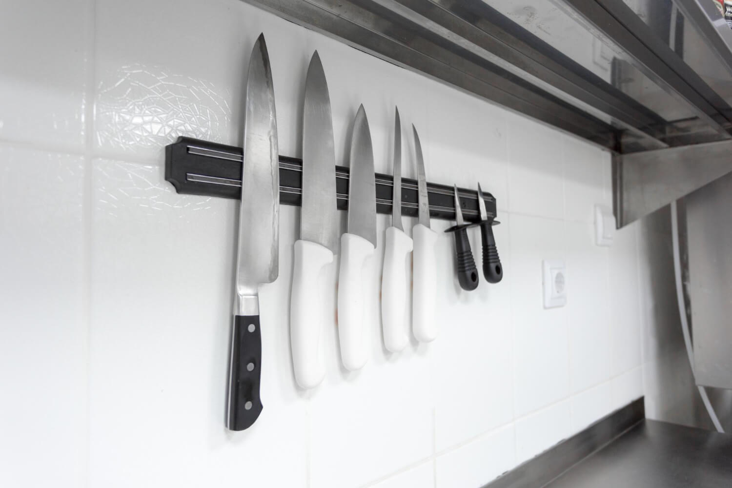 Fillet Knives vs. Regular Knives: What's the Difference?