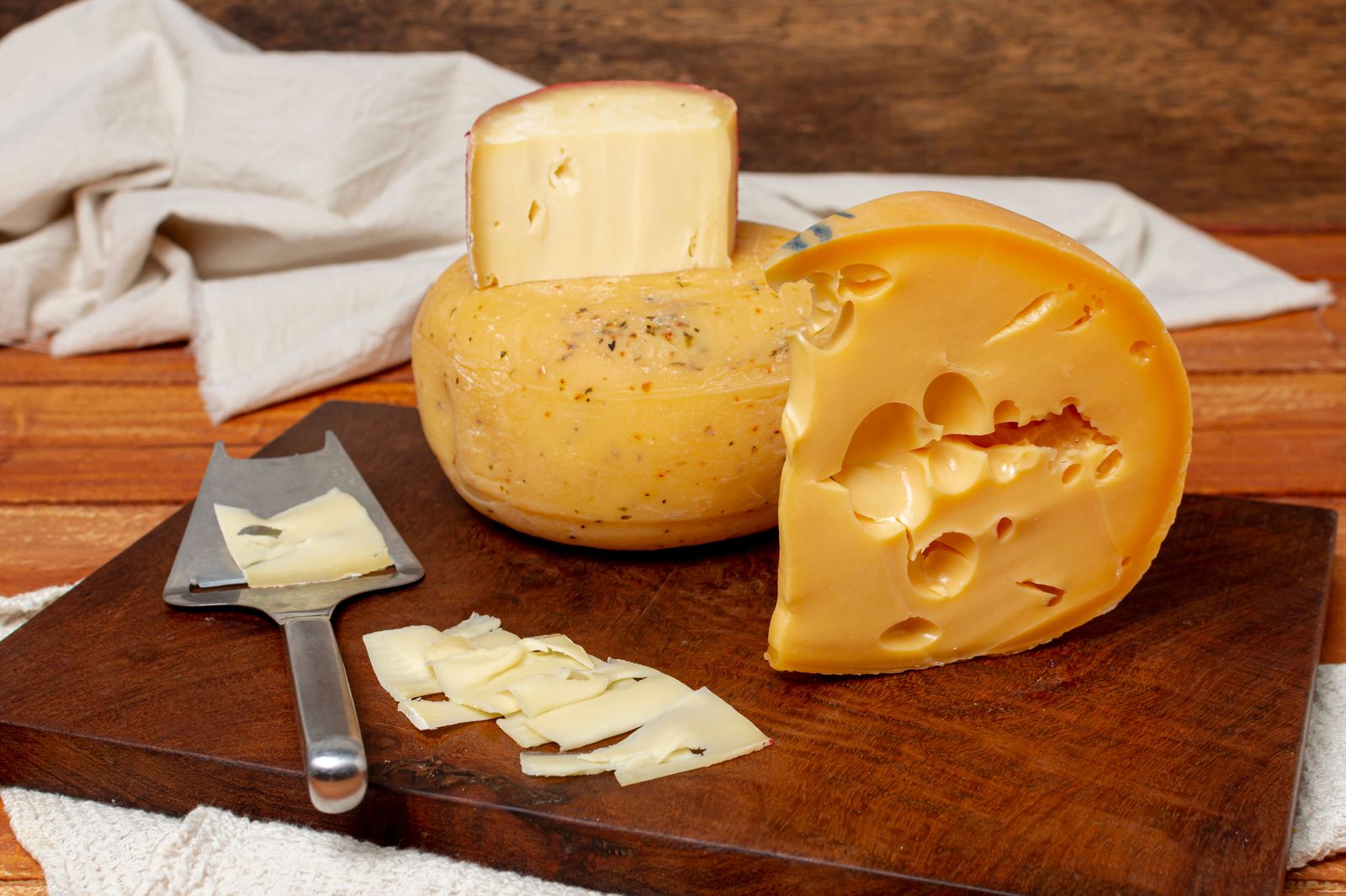 Eco-friendly Cheese Slicers: Modern Designs and Innovations