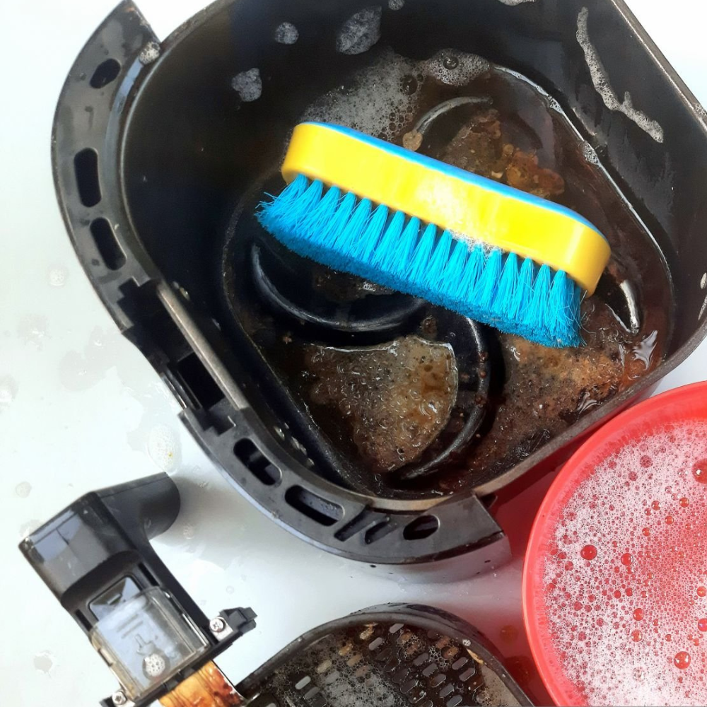 How to Clean an Air Fryer Dehydrator