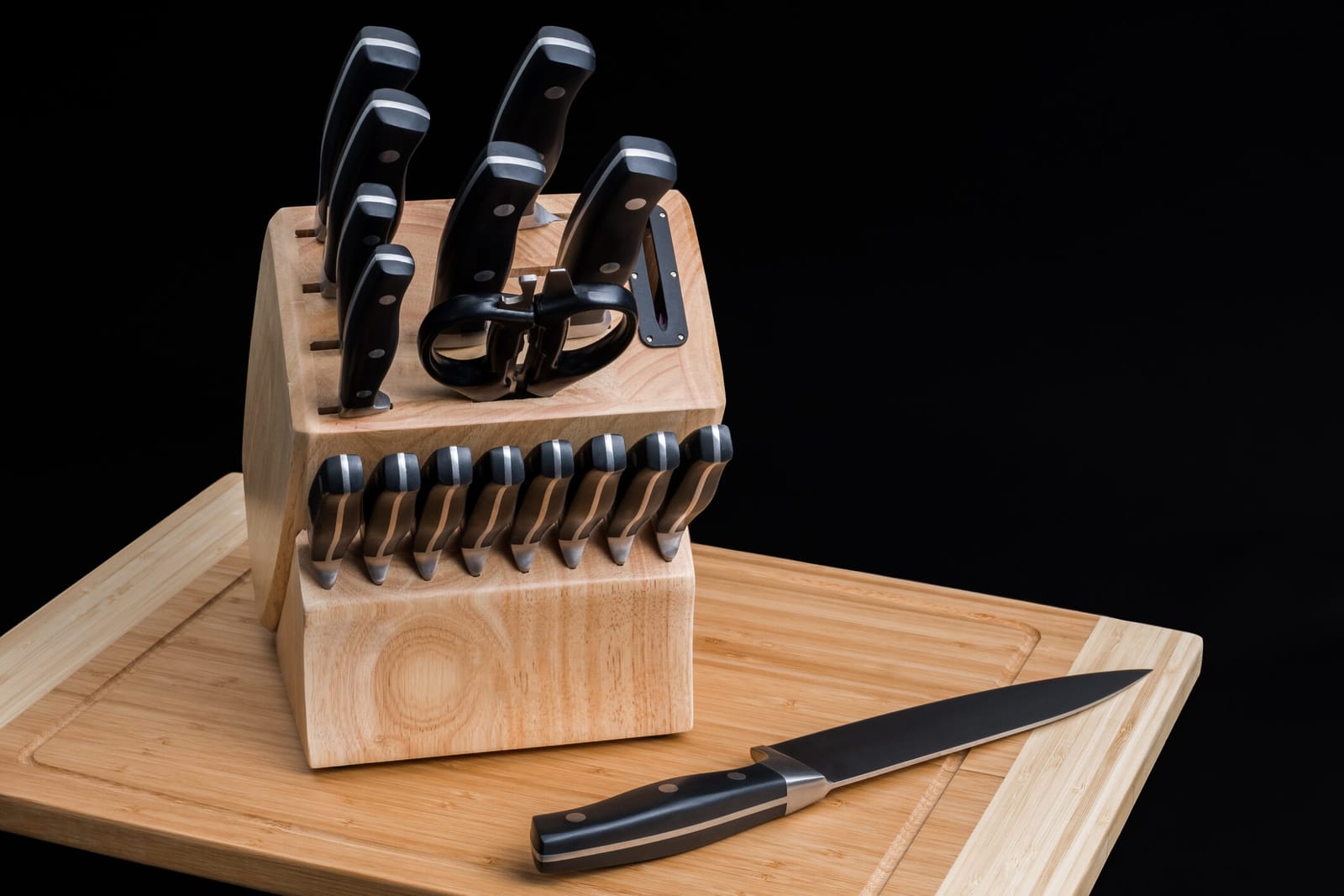 Best Dishwasher-Safe Knife Set: 6 Sets To Toss in the Dishwasher