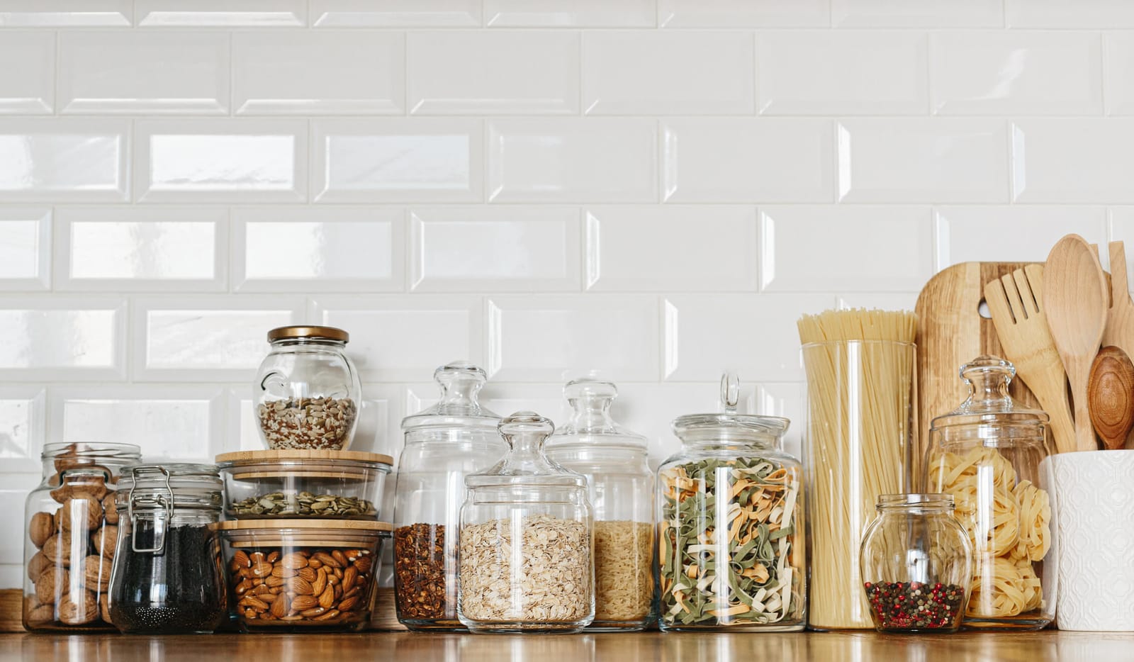 Reusable Food Storage Solutions: Glass vs. Silicone vs. Beeswax